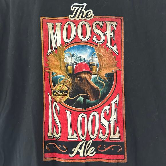 Men’s Creative Apparel Moose is loose brewing beer Ale graphic logo T-shirt S - Picture 6 of 11